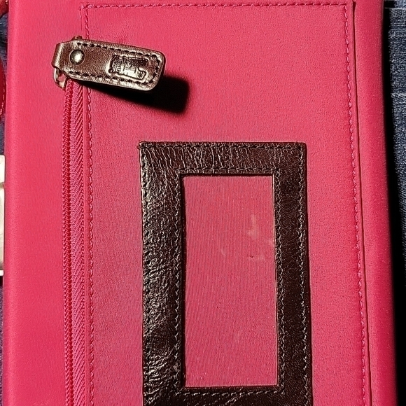 Rowallan of Scotland "SEDONA" Raspberry Nylon Crossbody Convertible Clutch Purse - Picture 7 of 12